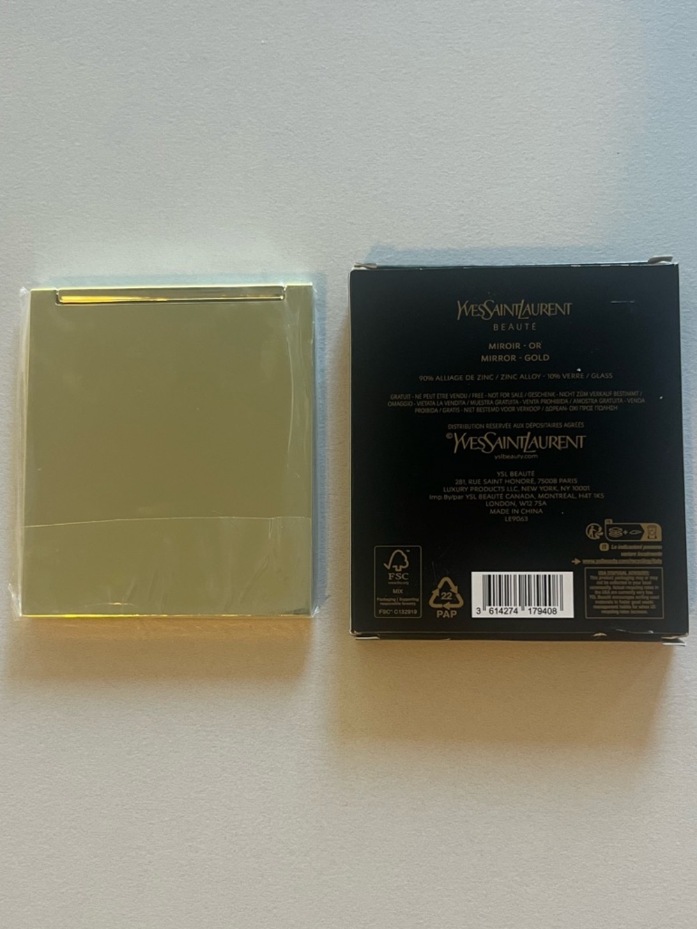 Authentic Yves Saint Laurent Beaute Gold Logo Compact Mirror Limited Edition - Picture 4 of 4